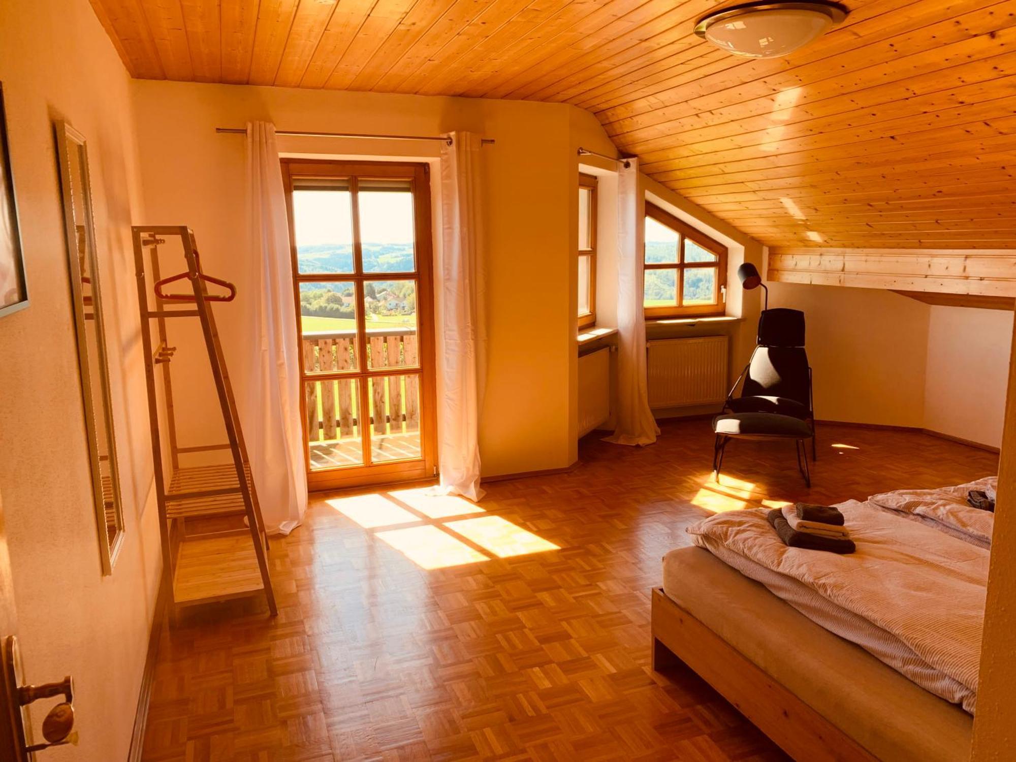 Adlerhorst, 4 Schlafzimmer, Blick In Die Alpen, Parkplatz Thyrnau エクステリア 写真